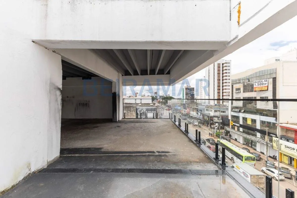 Imóvel comercial em localização estratégica na QNA 2, em frente à Avenida Comerc...
