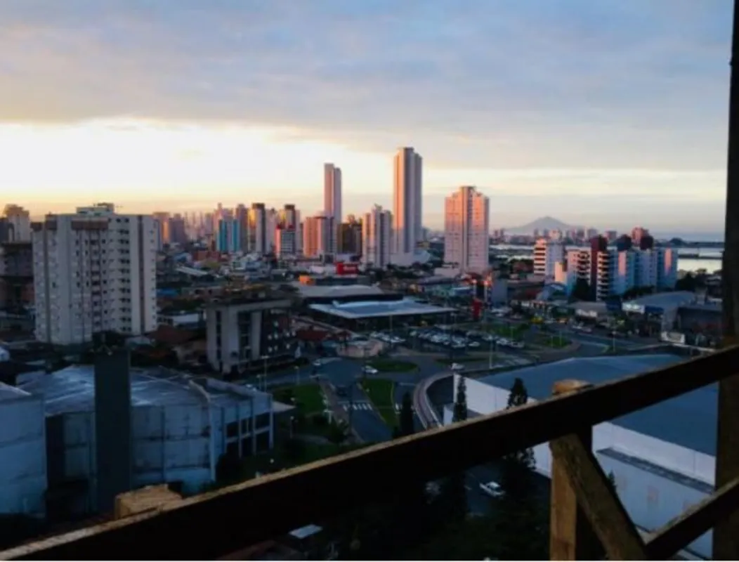Amplo apartamento pronto para morar no bairro Fazenda, Itajaí. Localizado muito ...