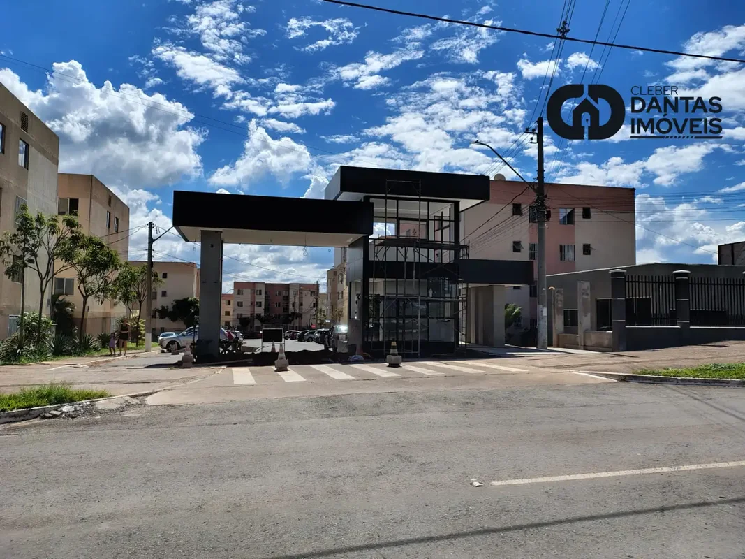Cleber Dantas VENDEApartamento na Quadra 2 Conjunto 1 Paranoá Parque· 2 Quartos·...