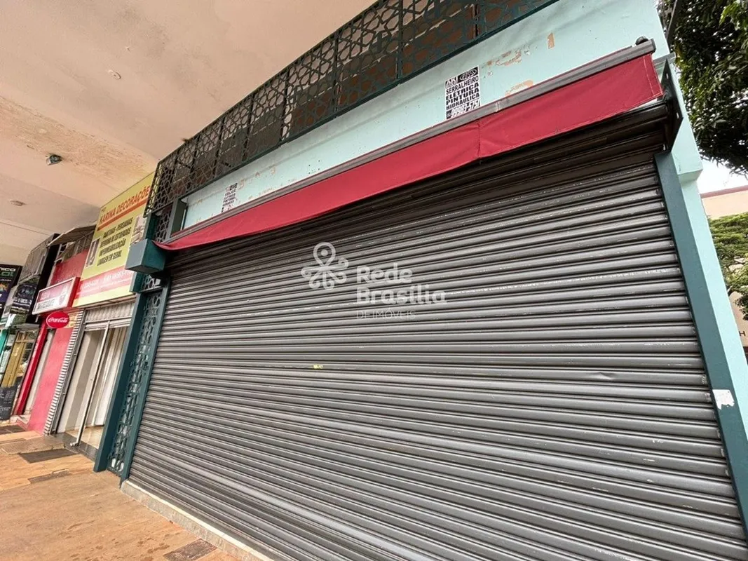 Loja de esquina, totalmente reformada, com excelente distribuição de ambientes e...