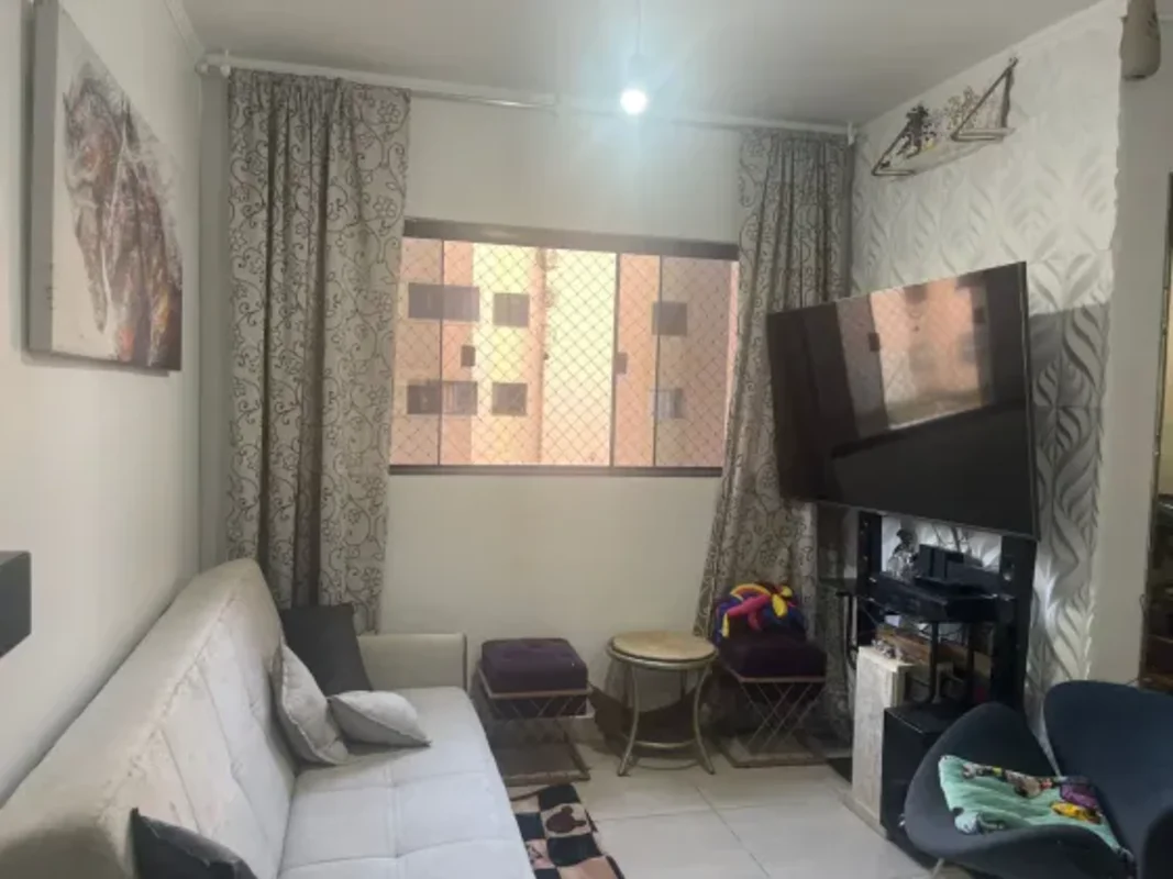 Descubra este confortável apartamento de 3 quartos (1 suíte) no QC 3 Conjunto 8,...