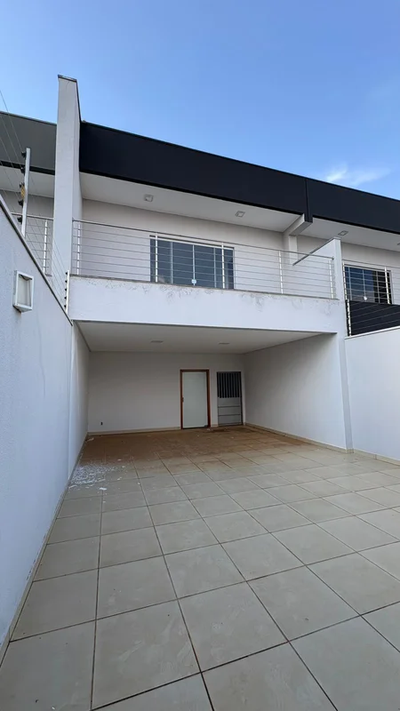 Alugado / Sobrado para Aluguel no Polo Centro – Excelente LocalizaçãoSobrado amp...