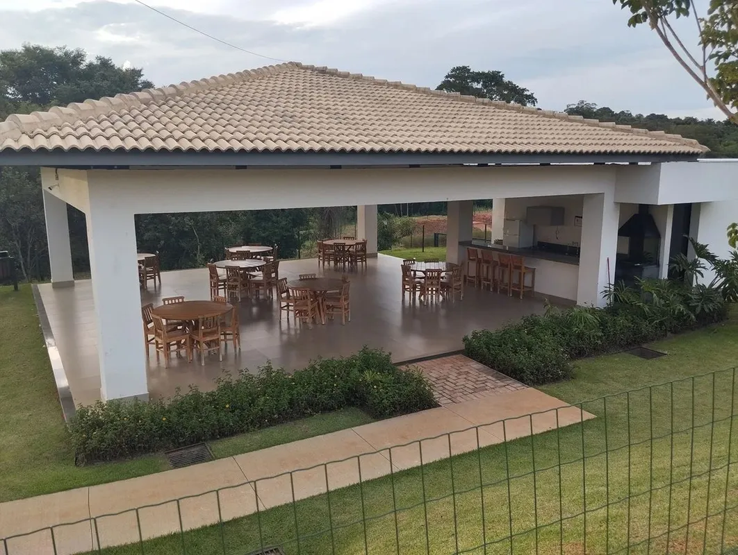 Vendo lote de 275,9 metros no JARDINS PARMA quitado, localização maravilhosa lon...
