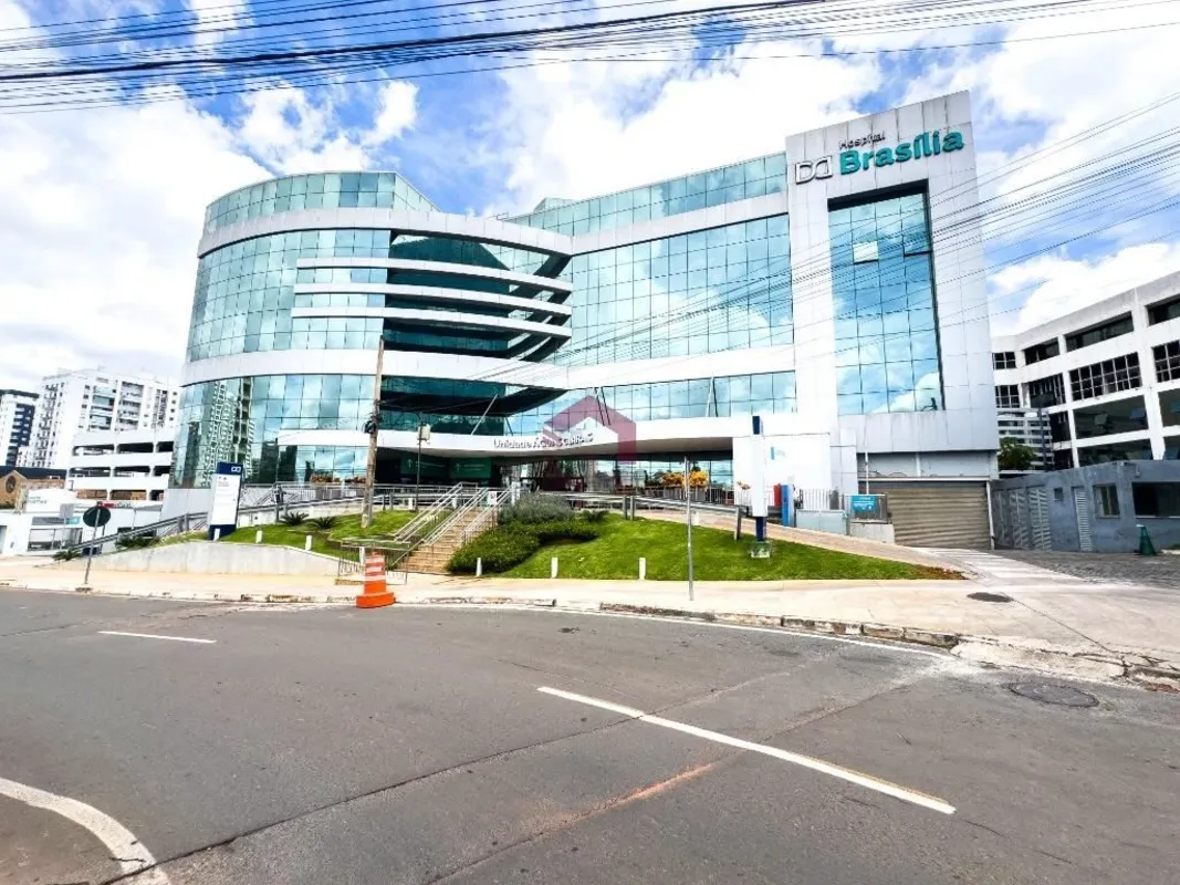 Fernandes & Coelho Imóveis aluga para você um conjunto comercial com 98m² no Cen...