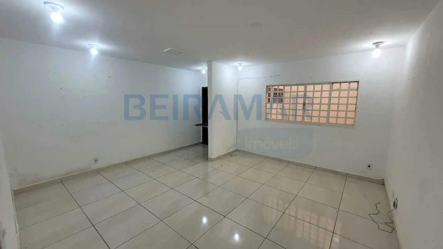 Sala Comercial de 30 m² para Aluguel - Taguatinga NorteEsta sala comercial de 30...