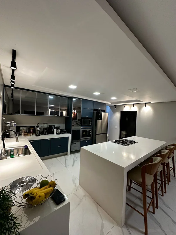 Descubra uma casa incrível em Arniqueiras, localizada na SHA Conjunto 5, Arnique...
