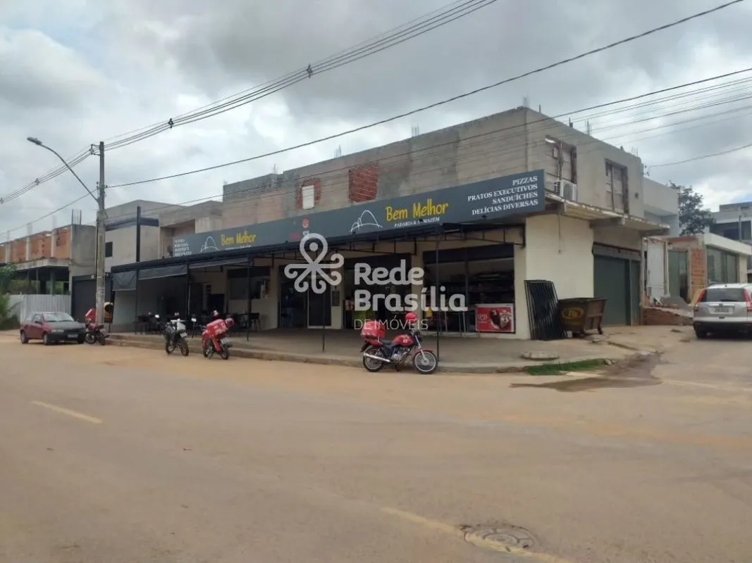 Vendo loja na QE 52 com aluguel garantido - 200 m2.GRANDE OPORTUNIDADE DE INVEST...