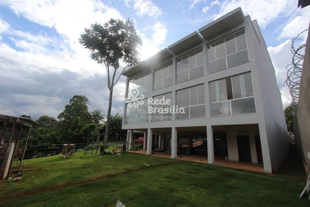 Excelente oportunidade a venda - loja comercial no Setor Habitacional Jardim Bot...