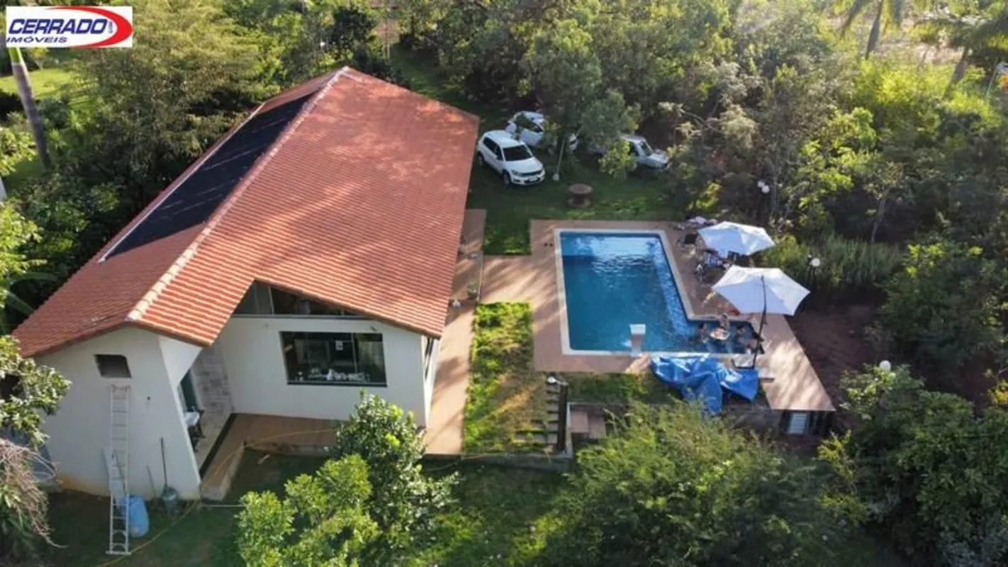 Chácara em condomínio fechado, lote de esquina com 2.000 m² – Possui casa com 2 ...