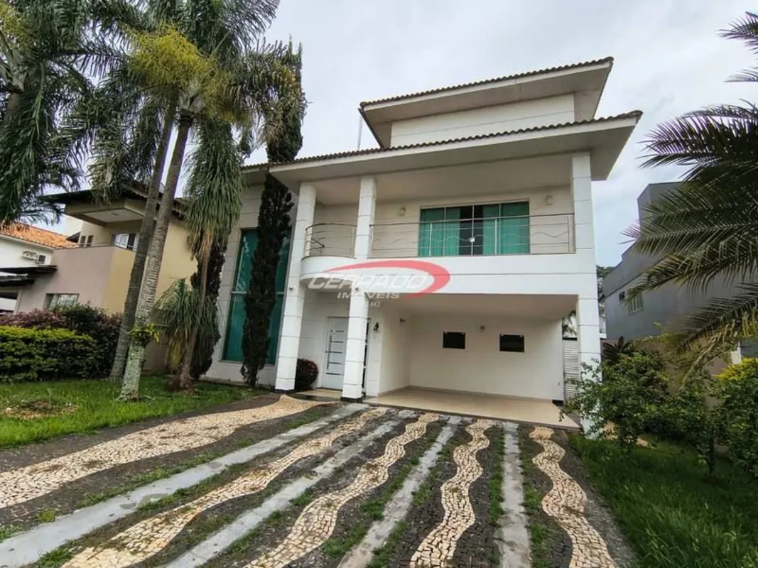 4 suites com varanda sendo 3 com armários e 1 hidromassagem e 2 quartos com ar c...