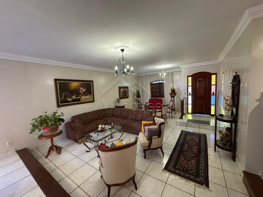 Descubra uma oportunidade única de morar em um sobrado exclusivo no Guara II, lo...