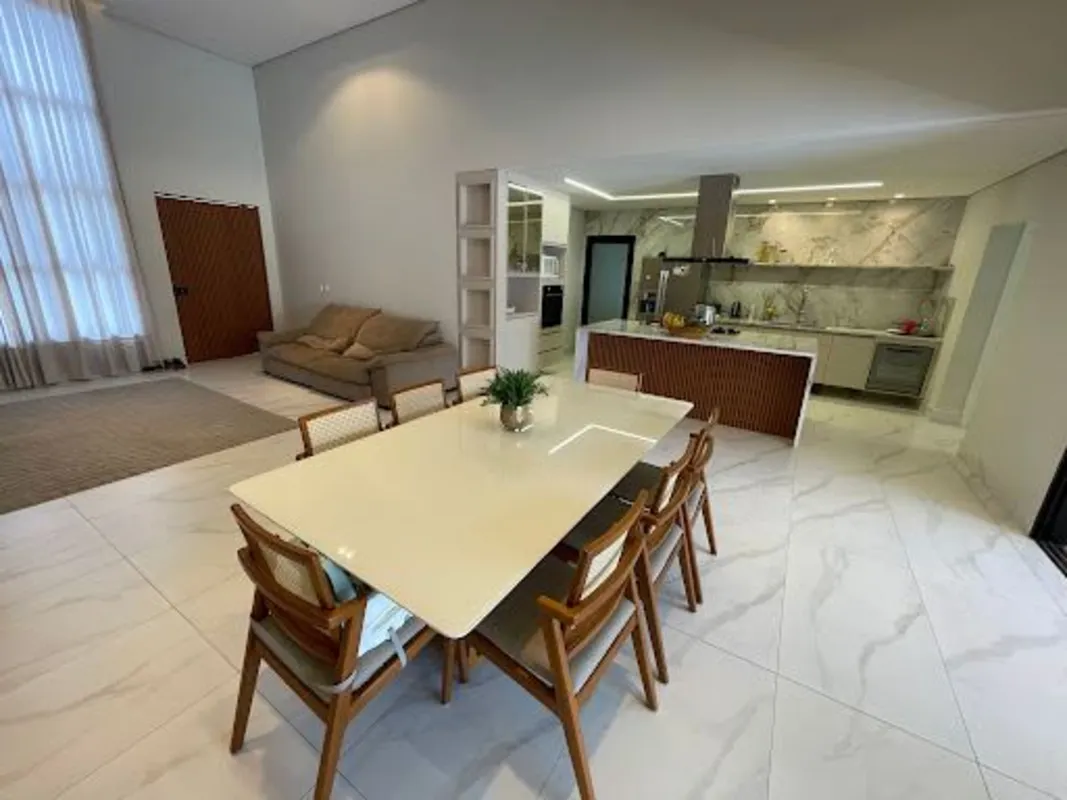 CASA MODERNA VEREDA DA CRUZ ARNIQUEIRAS LOTE 400M² 4 SUÍTES CONDOMÍNIO FECHADOCa...