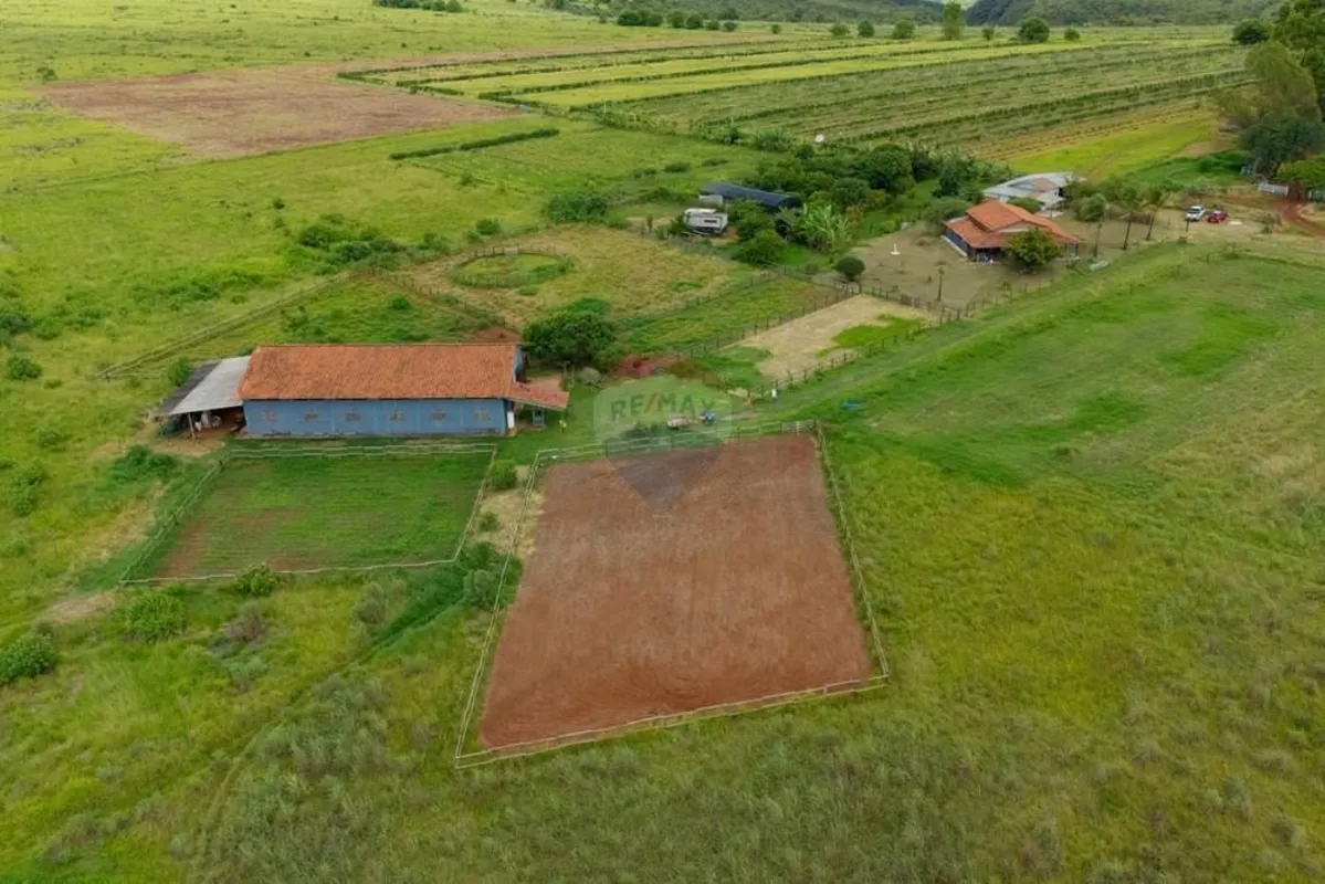 Excelente Chácara de 10 Hectares Estrutura Completa para Moradia, Lazer ou Produ...