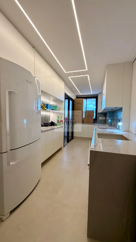 Imagine viver em um duplex encantador no coração do Sudoeste, em Brasília. Local...