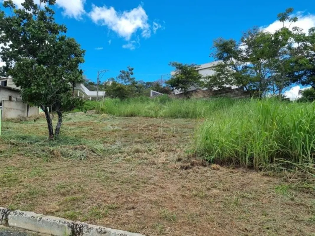TERRENO À VENDA JARDIM BOTÂNICO CONDOMÍNIO OURO VERMELHO II Excelente oportunida...