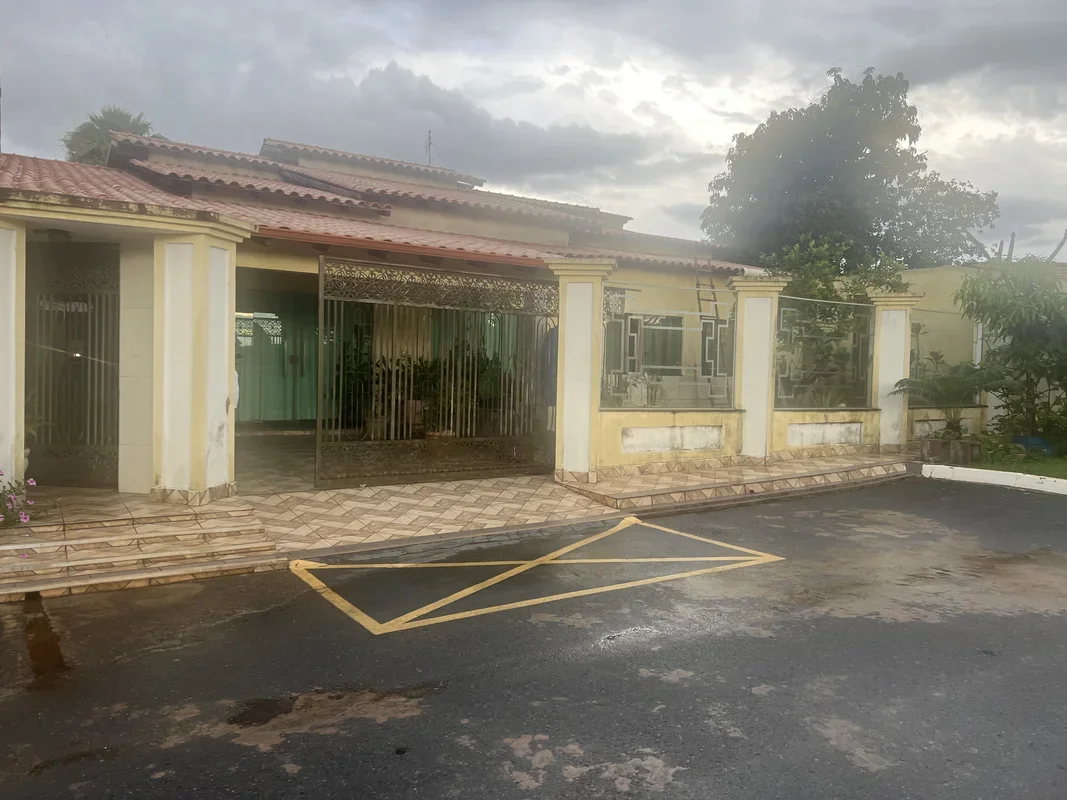 Experimente o melhor de Vicente Pires na charmosa Casa em Condomínio no Conjunto...