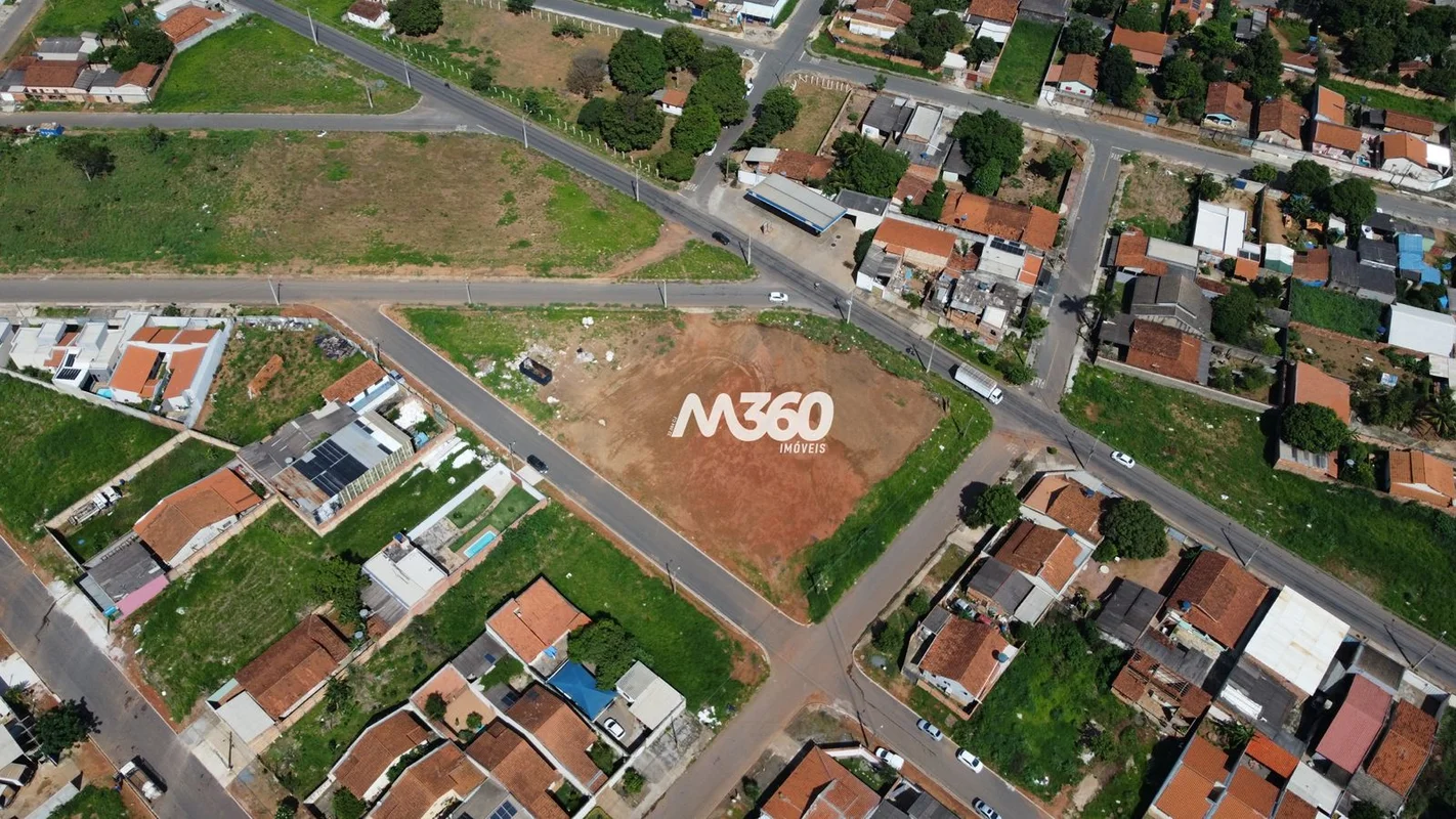  ÁREA COMERCIAL NO CONDE DOS ARCOS | APARECIDA DE GOIÂNIASão 8 lotes unificados,...