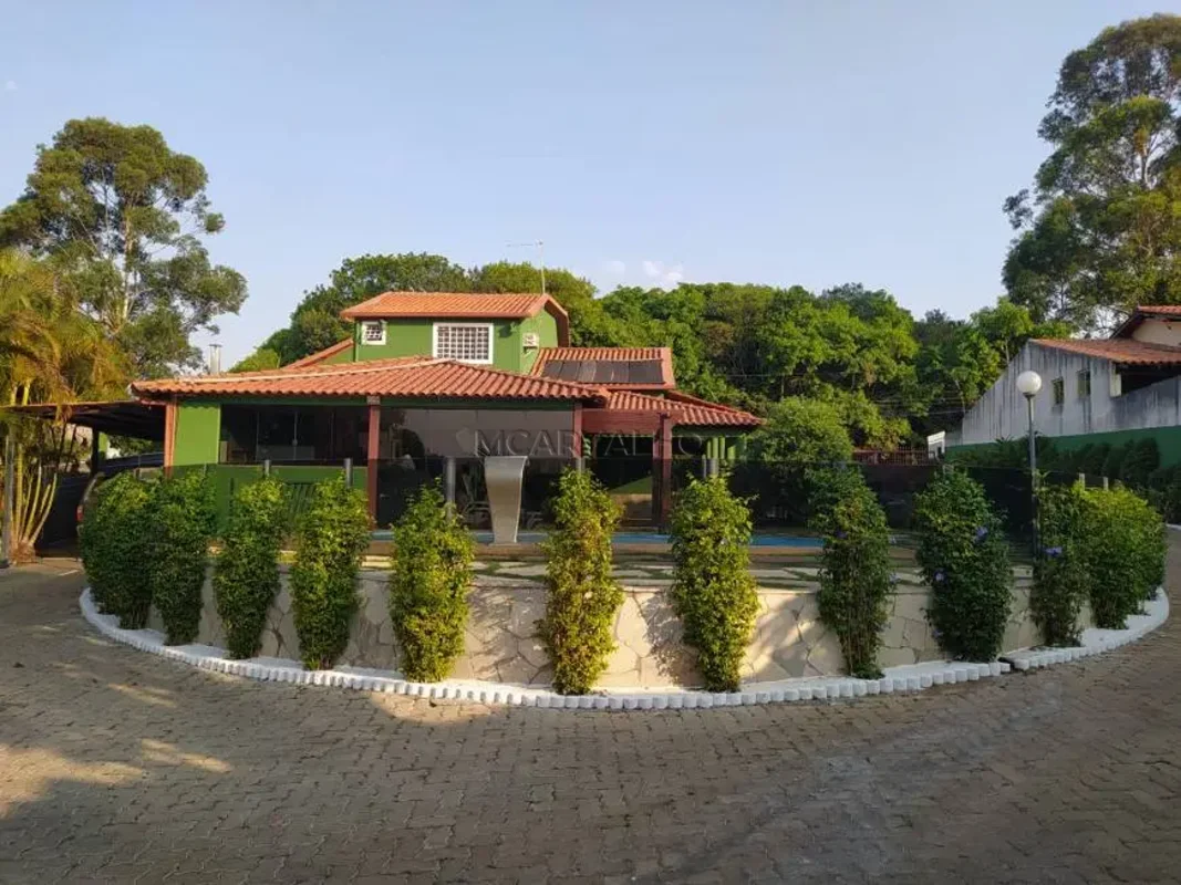 Uma excelente oportunidade para quem busca espaço, conforto e uma área de lazer ...
