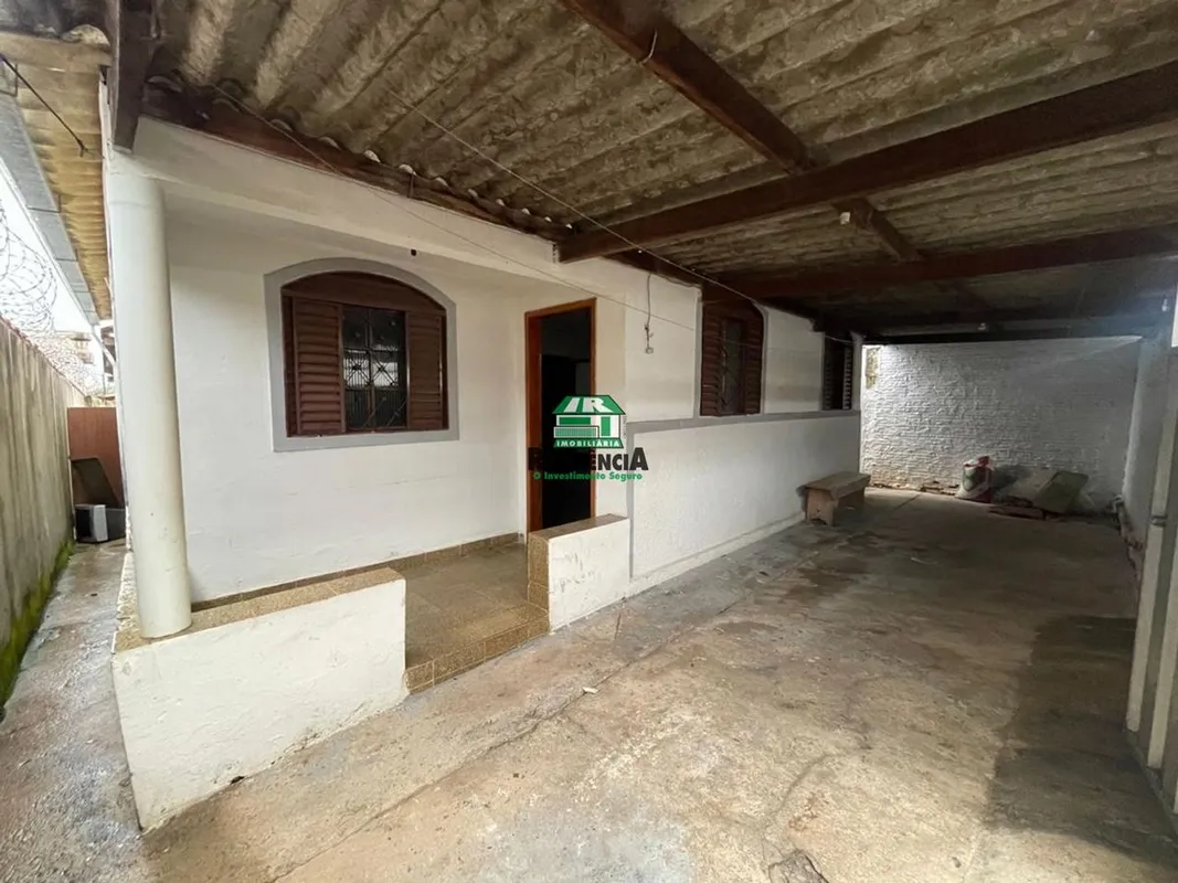 Casa Vila Formosa- Área total 180m²- Área construída 75m²- 3 quartos- Banheiro s...