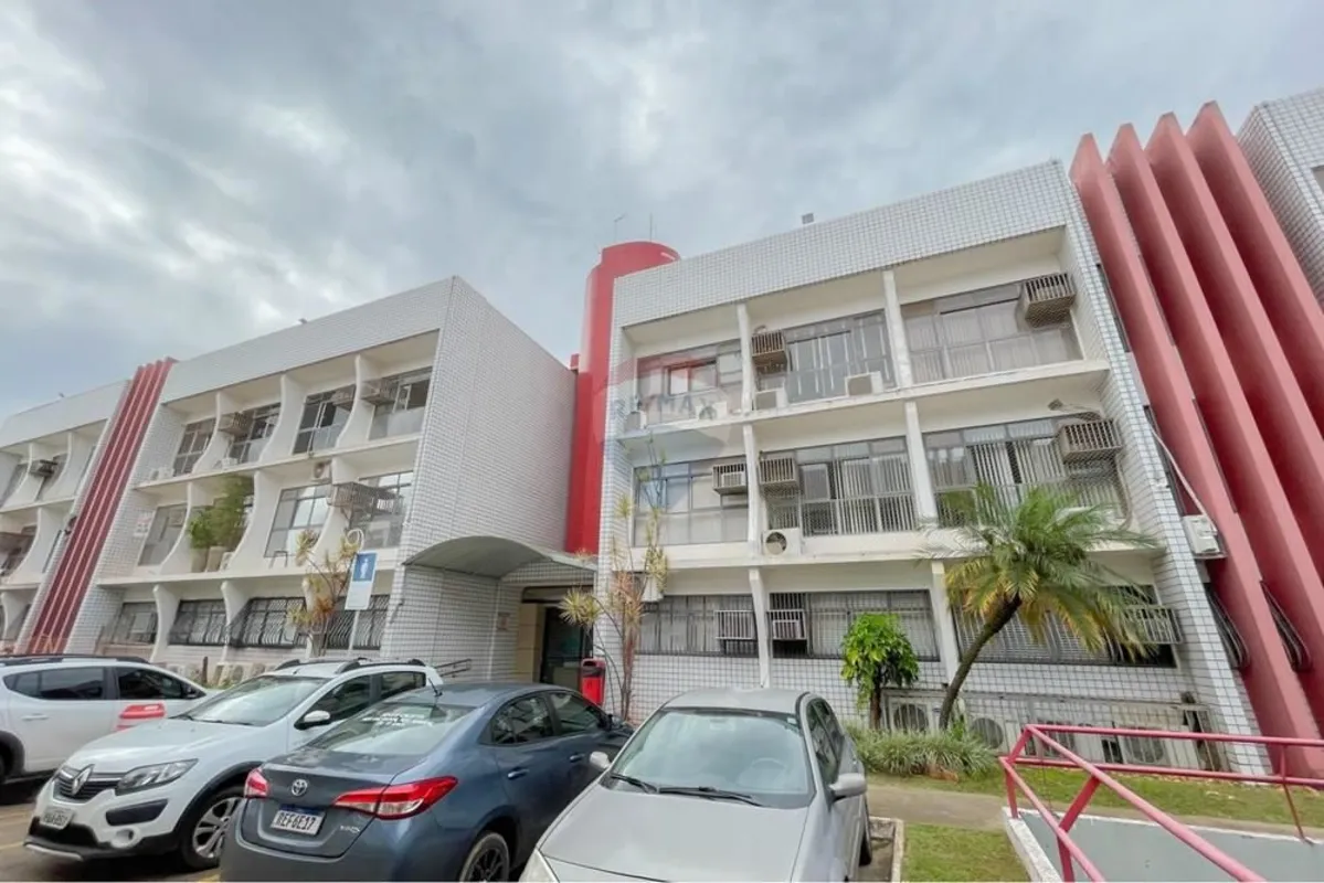 2 Salas conjugadas ou desmembradas 26m2 Cada unidade 1° Andar de canto Ideal par...