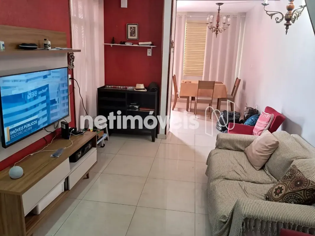 QR 04 CANDANGOLÂNDIA Excelente casa sobrado com 216 m² de área construída, local...