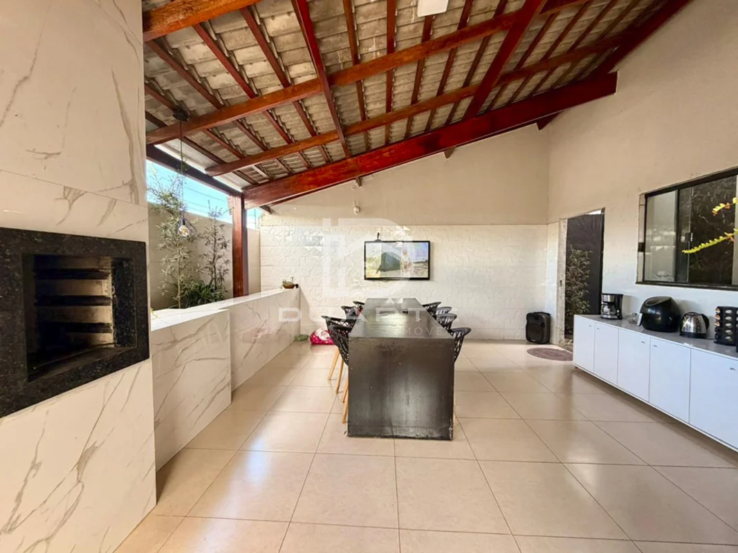 Casa em bairro Residencial Ayrton Senna, com: - 03 quartos sendo 01 suíte;- Sala...