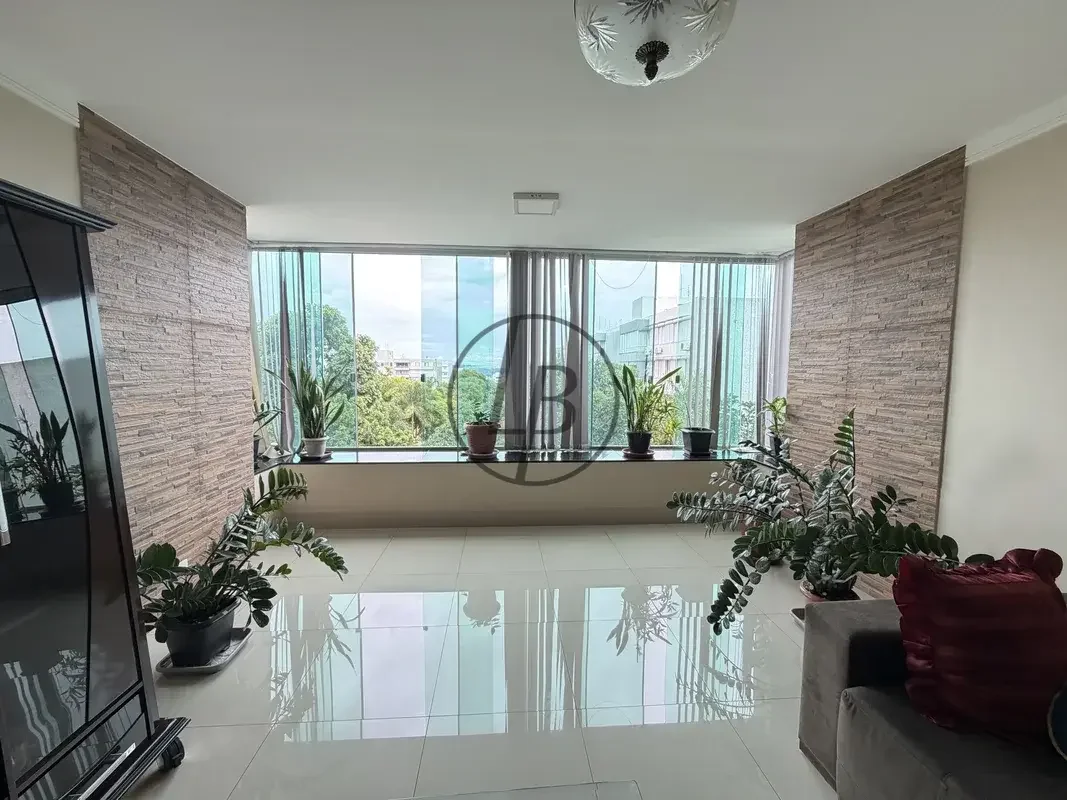 OPORTUNIDADE NA ASA NORTE – APARTAMENTO NASCENTE COM VISTA LIVRE | 132 m²Se você...