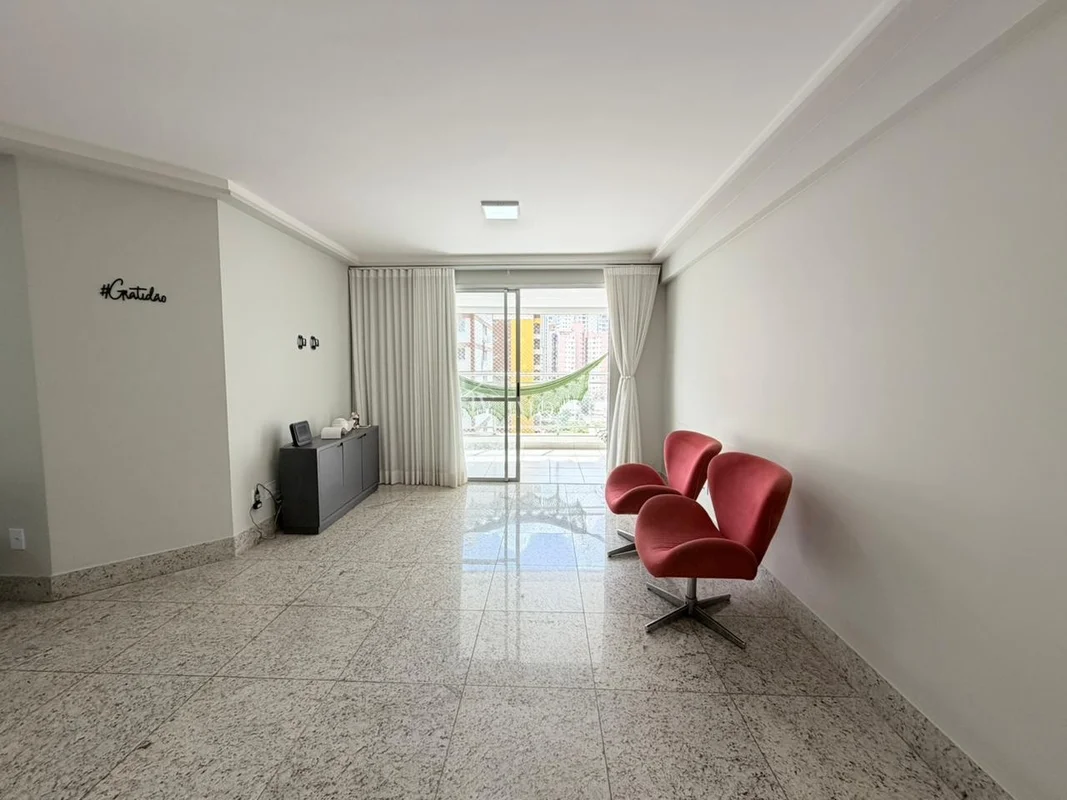 Lilian Vieira Vende:Residencial Costa do Sol | 4 Suítes | 131m² | Andar Alto | Á...