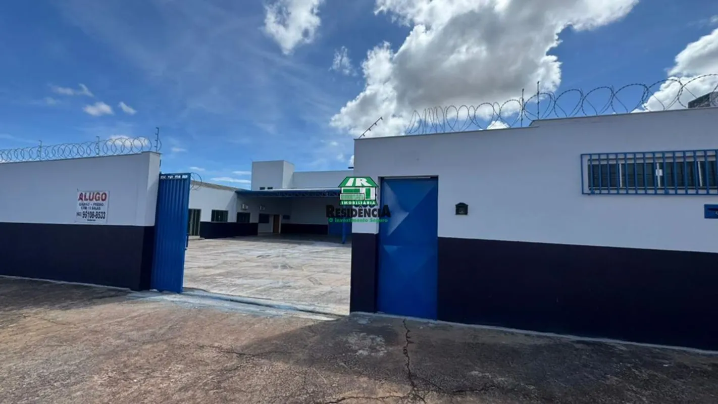 Contendo :Área do terreno 1000m²área construída 410m²área coberta 225m²área desc...