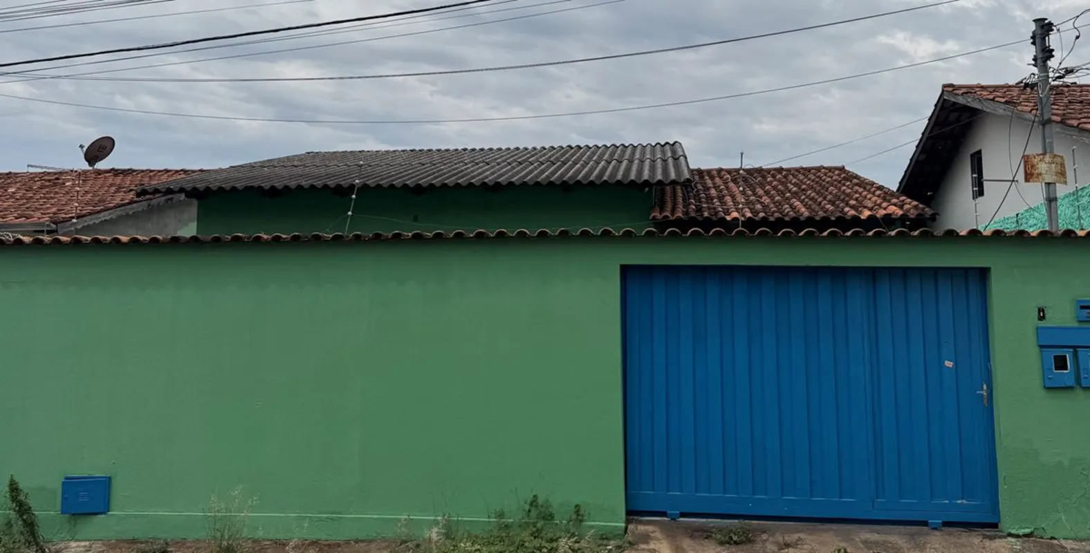 Lote 360m2 com duas casas Sendo 1 03 quantos sendo 1 suite, sala, cozinha, garag...