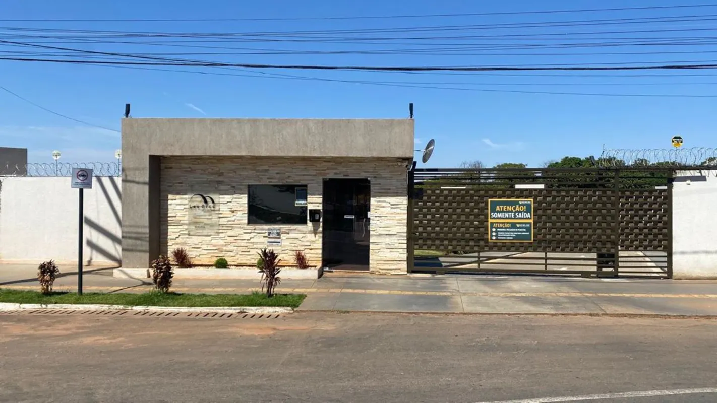 Residencial LES ARCS. O melhor condomínio da região de Senador CanedoA Casa tem ...