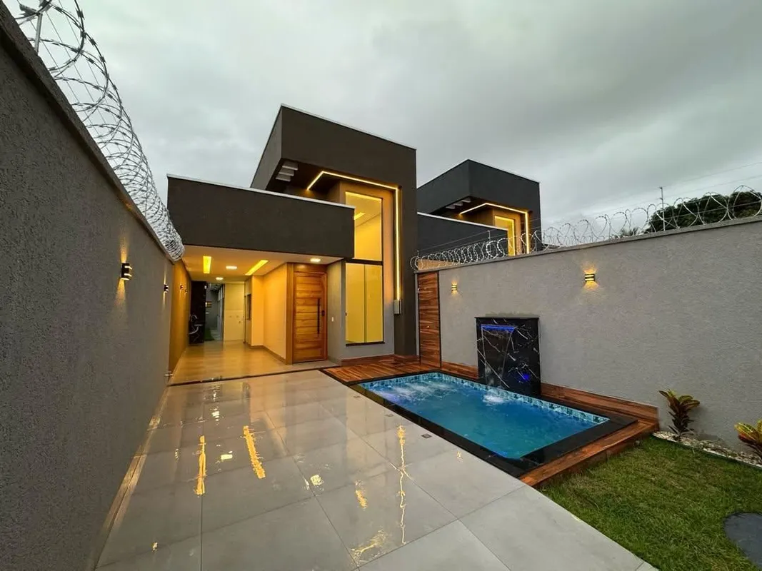 Casa na Cidade Vera Cruz – Aparecida de GoiâniaValor: R$ 570.000,00-Localizada n...