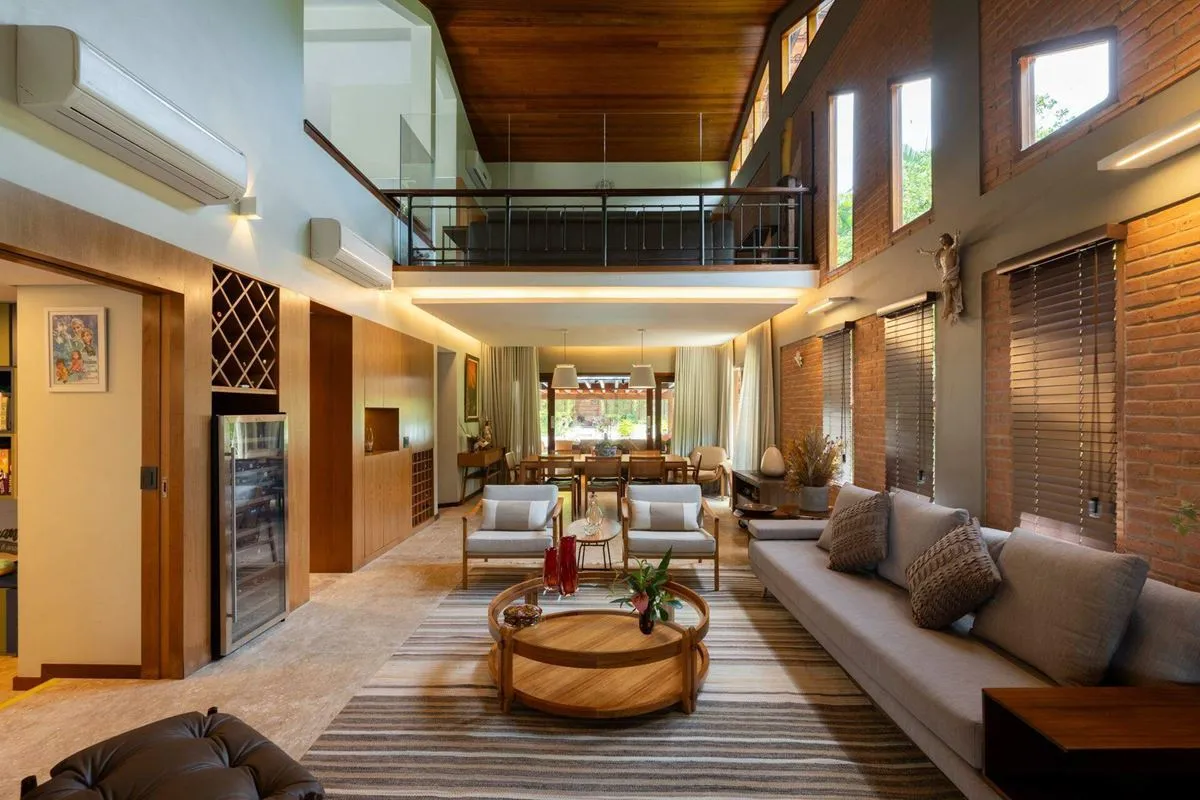 SHIN QL 04 - RESIDÊNCIA CONTEMPORÂNEA DE ALTO PADRÃO NO LAGO NORTEProjeto autora...