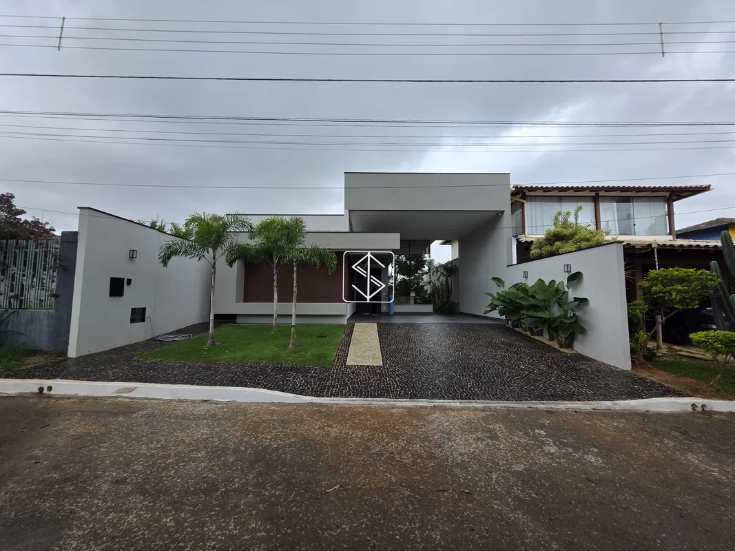 Salerno Imob apresenta:Casa de alto padrão à venda no Condomínio Quintas do Sol,...