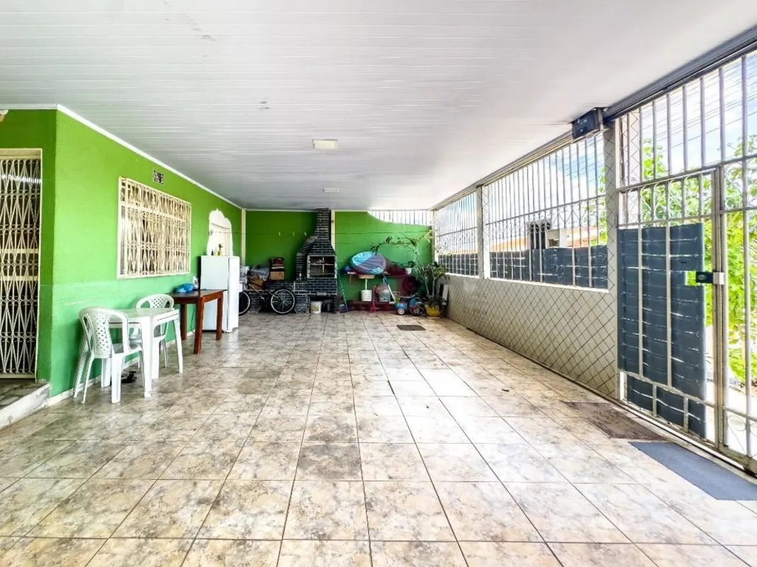 Fernandes & Coelho Imóveis apresenta uma excelente casa térrea na QNL 19, Conjun...