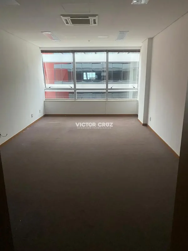 Victor Cruz Negócios Imobiliários LTDA vende:SIG, Quadra 1, Setor de Indústrias ...