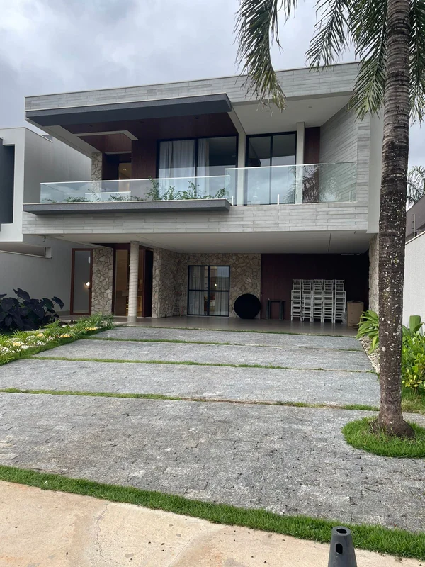 Mansão de Alto Padrão à Venda em Vicente Pires – Jockey | 5 Suítes | 530m² | Ele...
