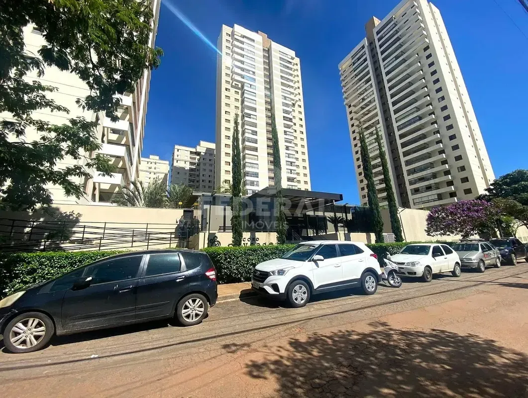 Apartamento moderno, muito conservado e espaçoso localizado no bairro Vila dos A...
