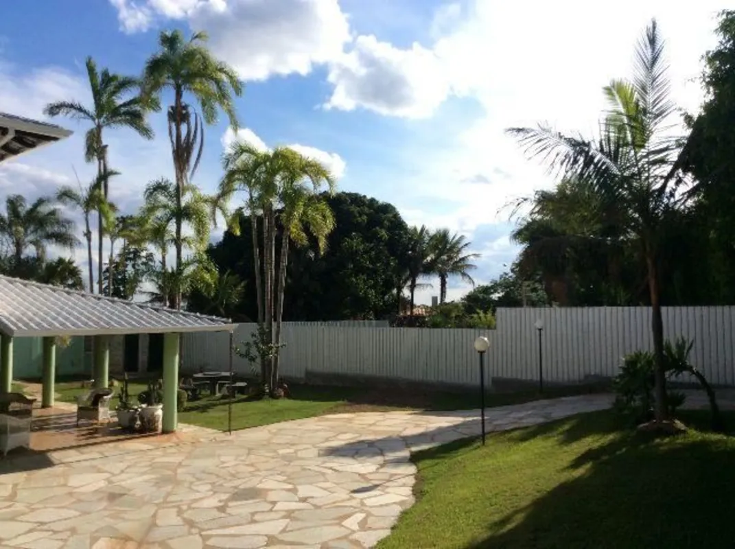 Casa + terreno murado que pode unir e utilizar junto com o terreno da casa4 qts,...