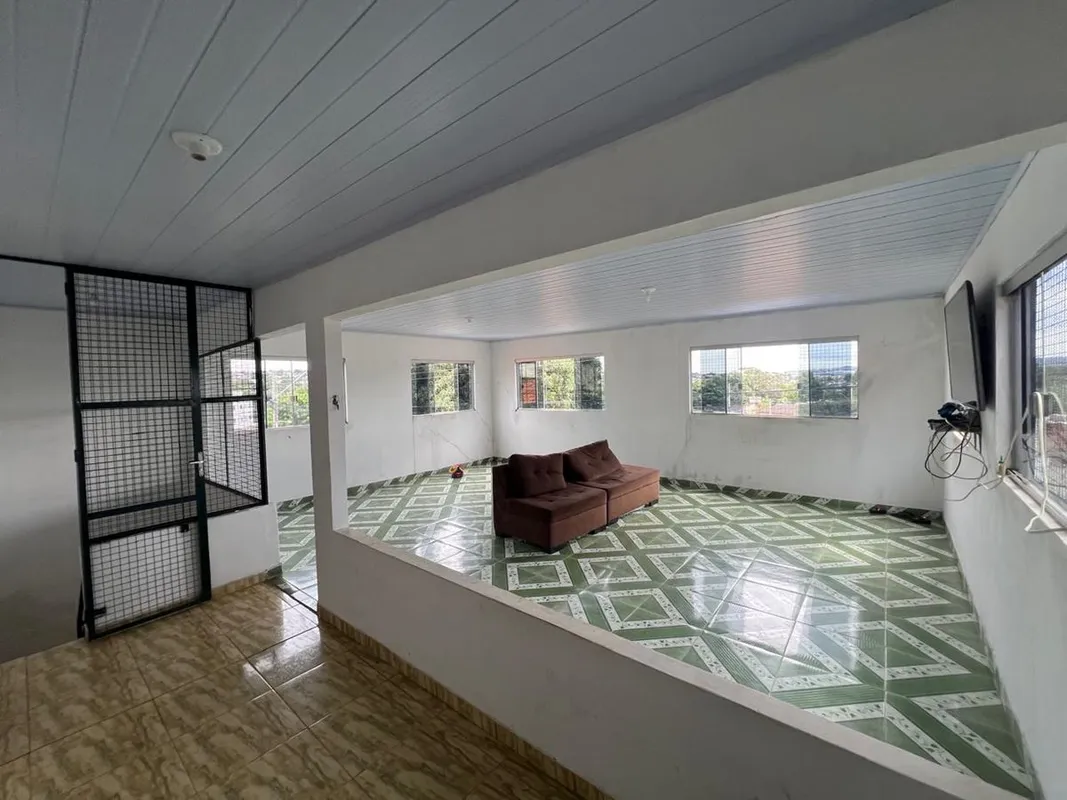 Sobrado à venda 270m² no Bairro Sonho Verde – GoiâniaSobrado localizado em regiã...