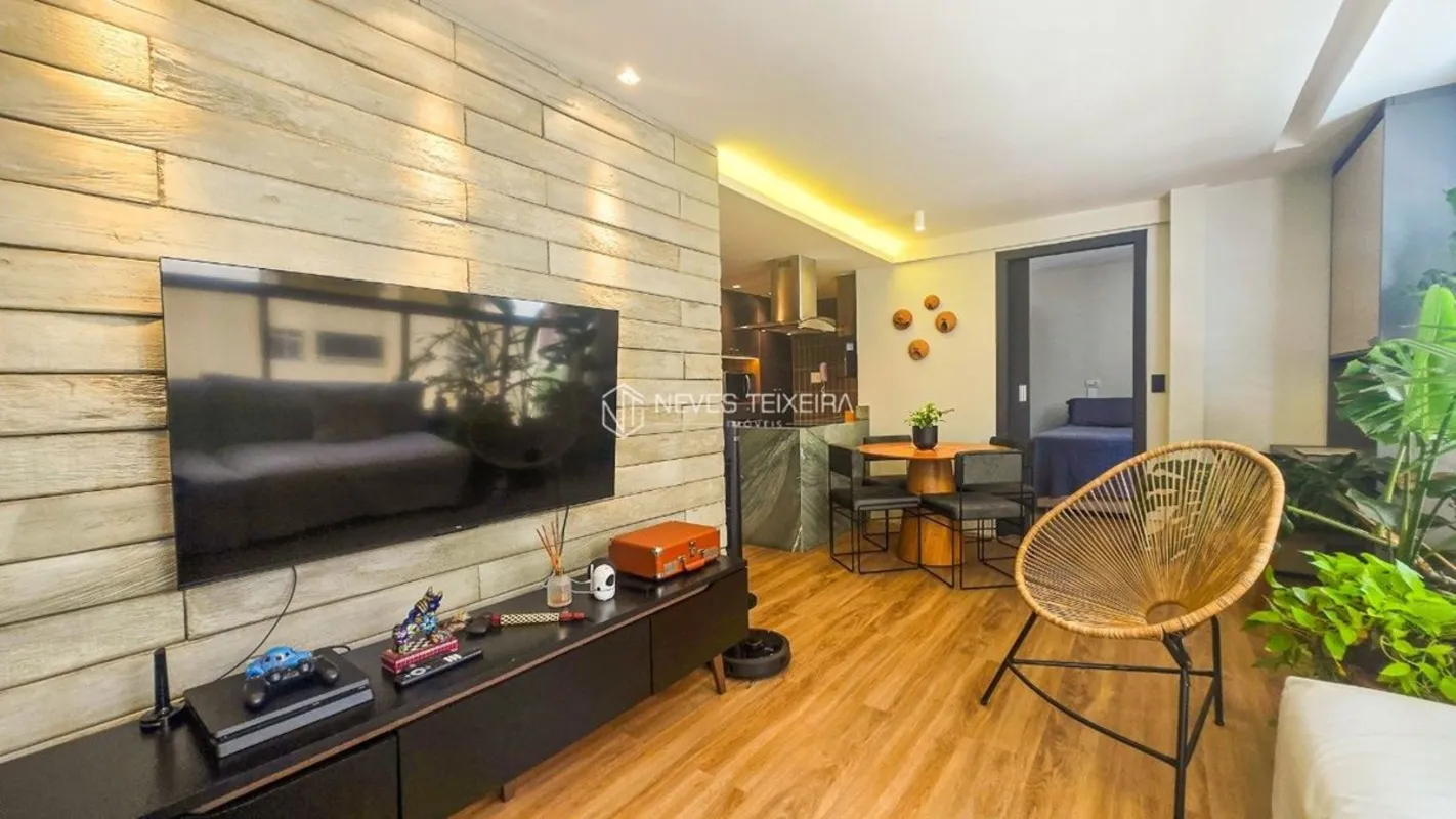 NEVES TEIXEIRA VENDE:Espetacular apartamento, com belíssimo projeto de arquiteto...
