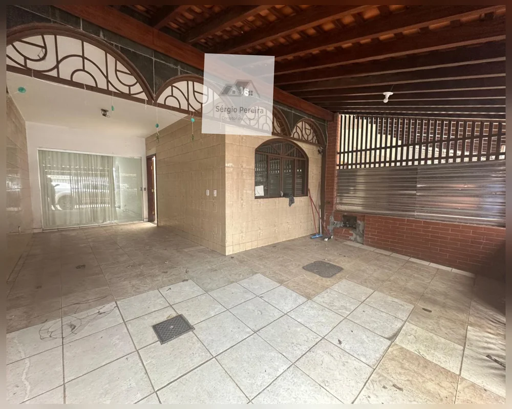 Vendo Casa 4 Qts N BandeiranteDescrição:• 4 Quartos• 2 WC • Sala • Cozinha• Área...
