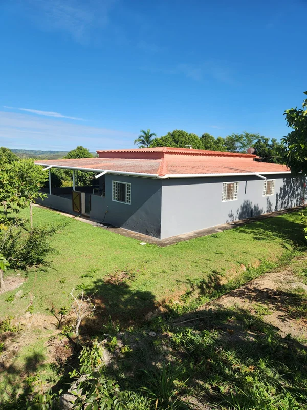RR Santos disponibiliza ótima chácara na zona rural de santo Antônio do descober...