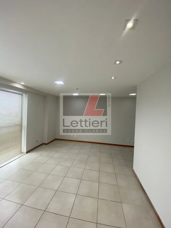 Lettieri Vende 2 Salas comerciais na QS 3, Patio Capital, em Águas Claras, DF. L...