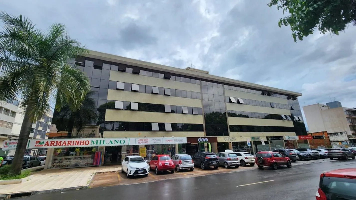 Ótima kitnet mobiliada, com 01 vaga de garagem subterrânea, localizada na SCRN 7...