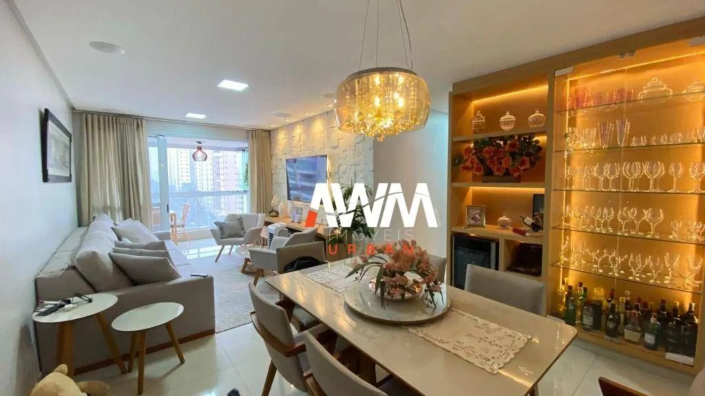 Apartamento mobiliado, 3 suítes plenas, sala, sacada frontal com vista definitiv...