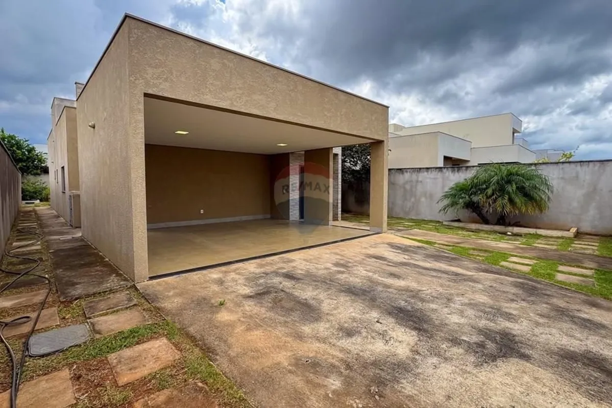 Se você está à procura de uma casa de condomínio que ofereça conforto e seguranç...