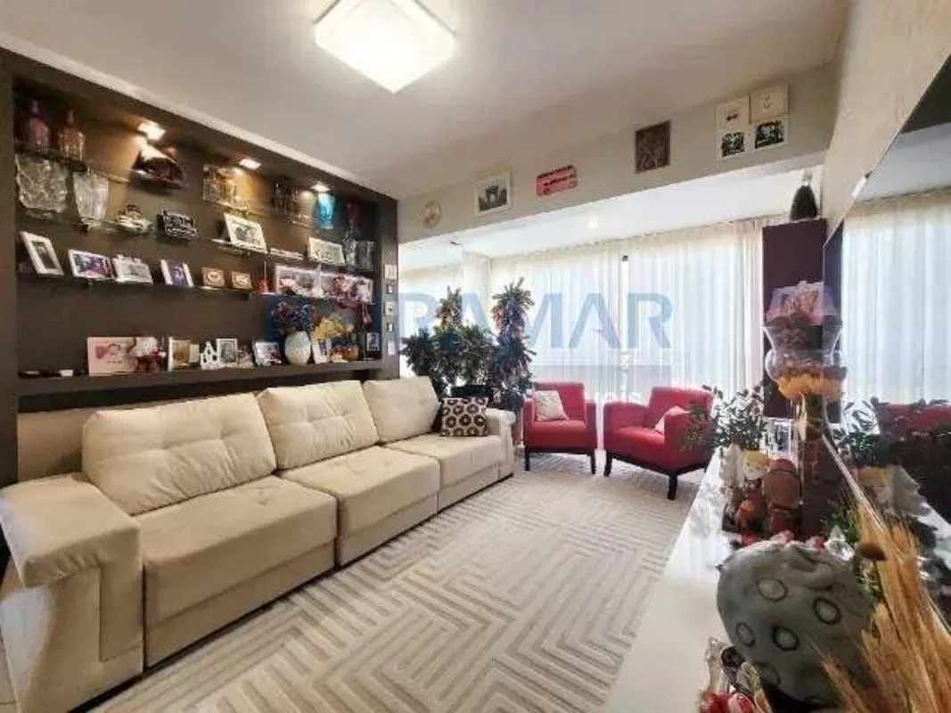 Apartamento de 3 quartos à venda no Residencial Imprensa IV, na Quadra 207 de Ág...