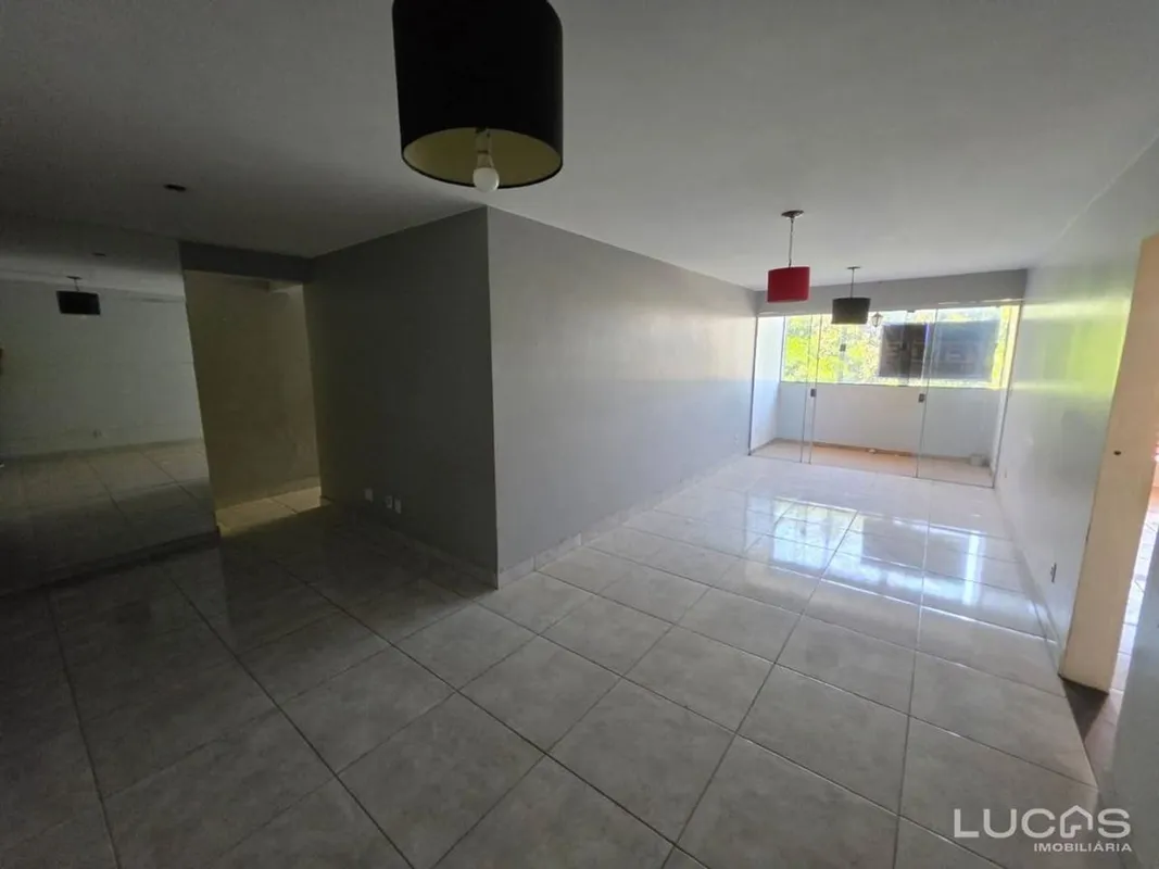 Vendo apartamento na CSB 08, Edifício Marília, Taguatinga Sul - D.F Aceita Finan...