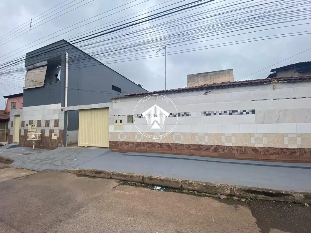 Fabrício de Paula CRECI.27122Vende | Aluga | Avalia seu imóvel Atenção: São (2 l...